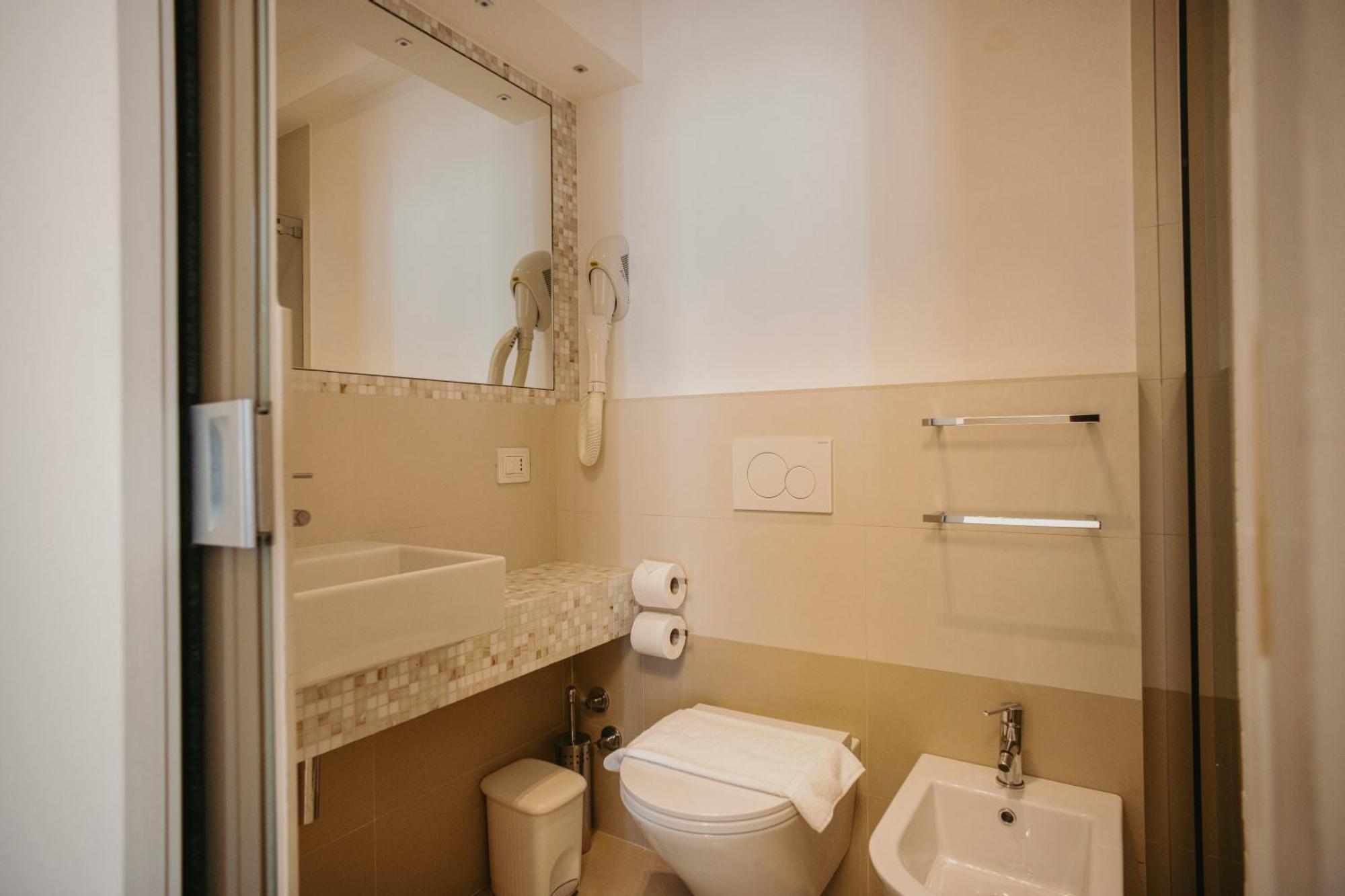 Hotel Baia Marina Cupra Marittima Ngoại thất bức ảnh