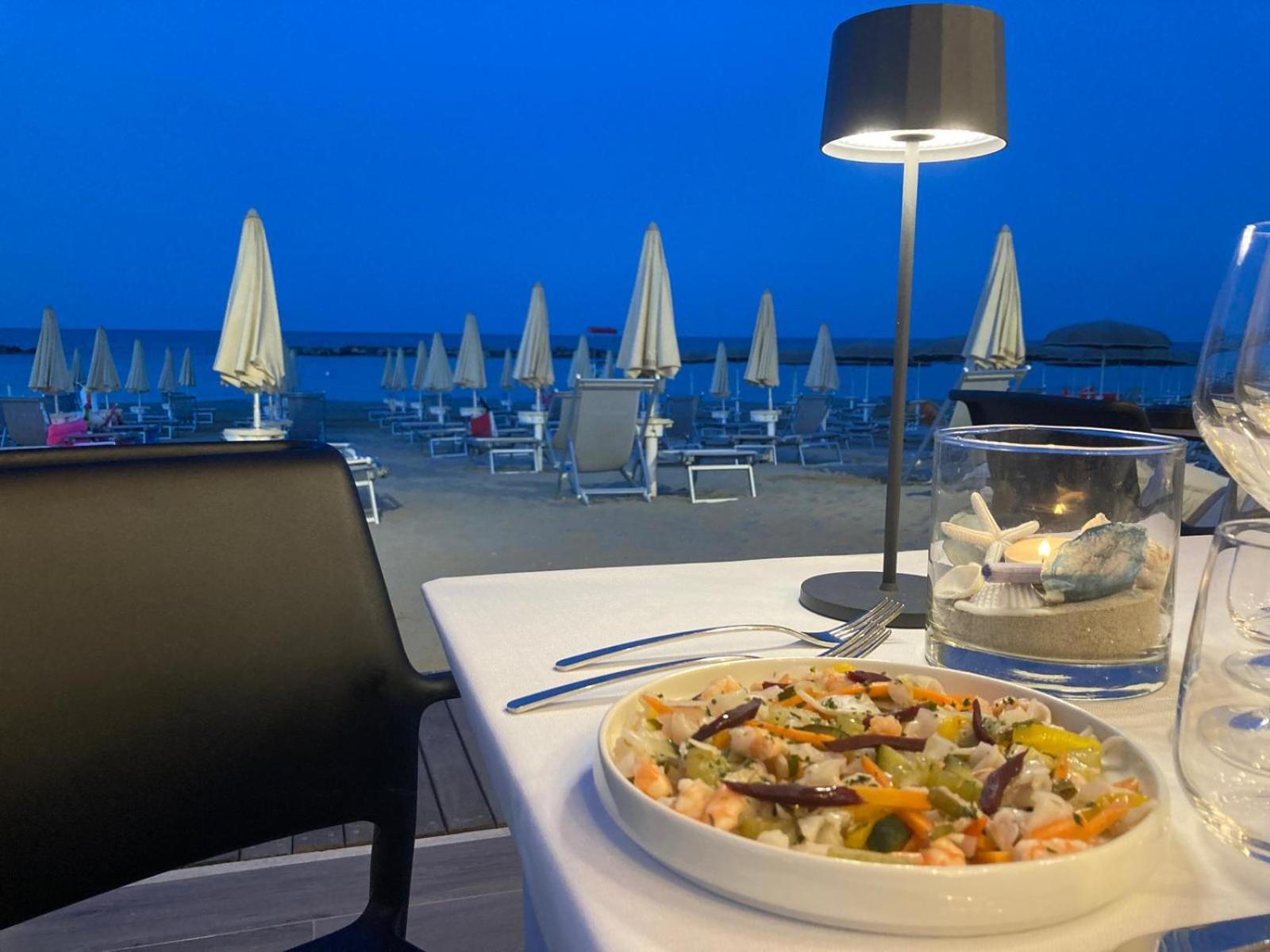Hotel Baia Marina Cupra Marittima Ngoại thất bức ảnh