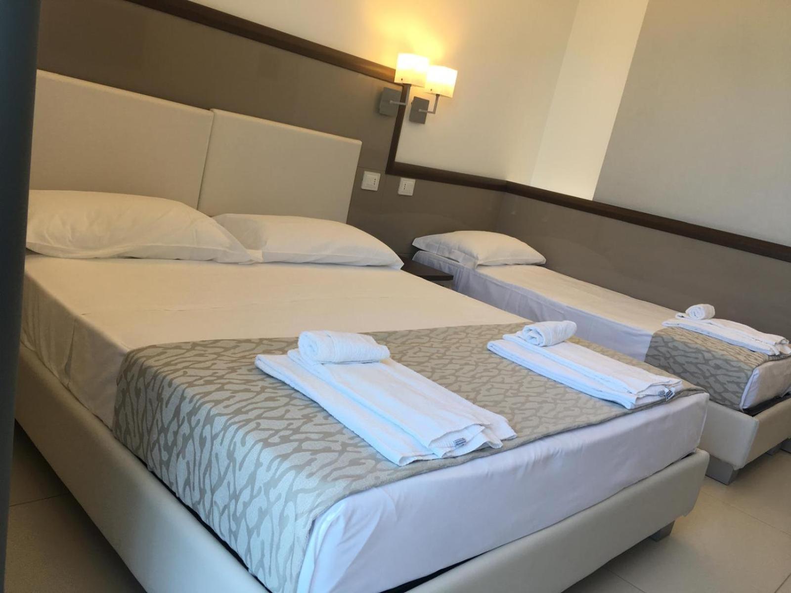 Hotel Baia Marina Cupra Marittima Ngoại thất bức ảnh
