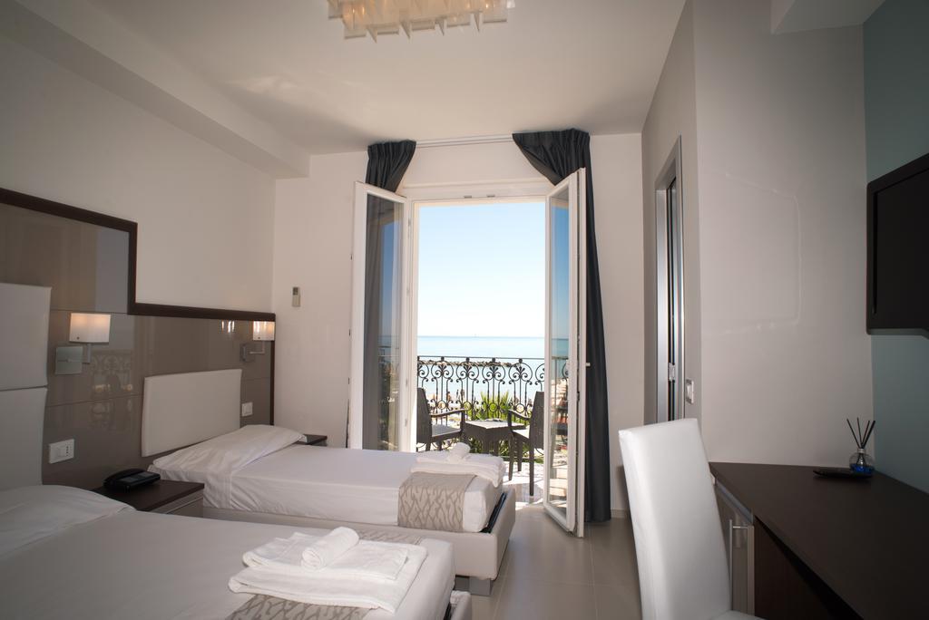 Hotel Baia Marina Cupra Marittima Ngoại thất bức ảnh