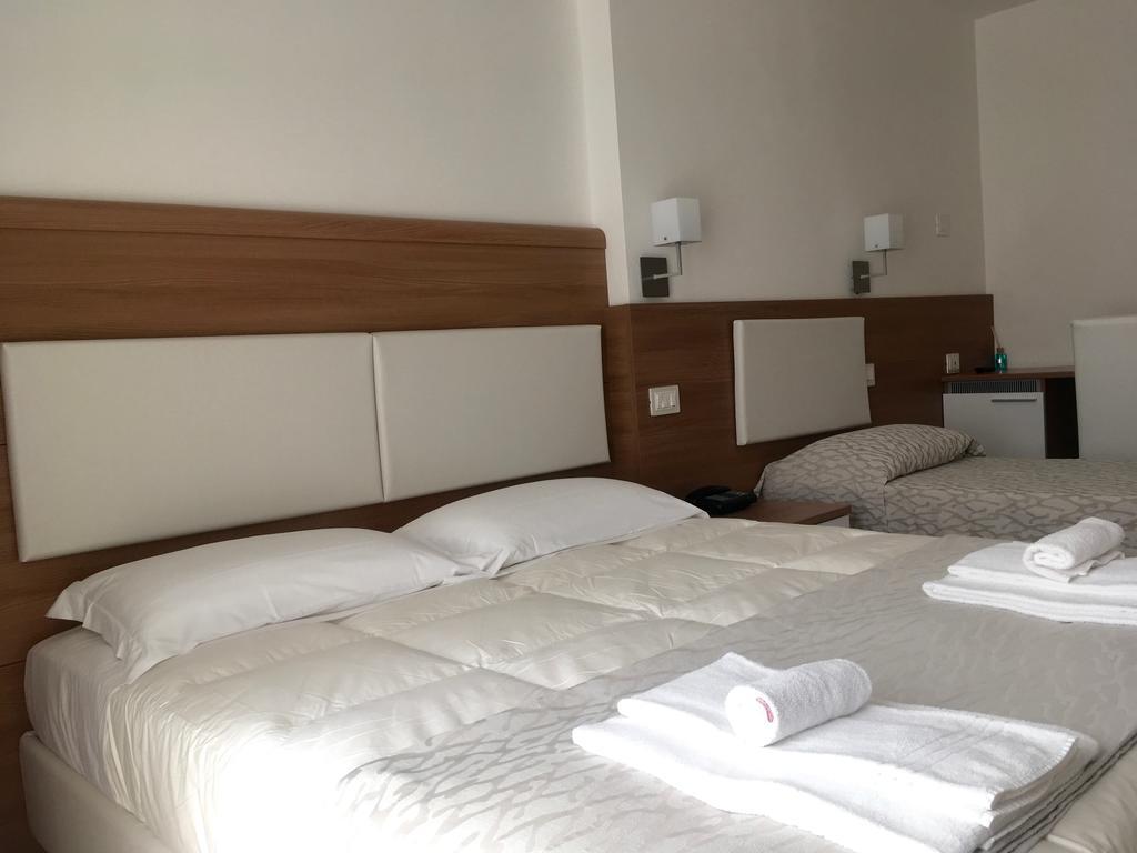 Hotel Baia Marina Cupra Marittima Ngoại thất bức ảnh