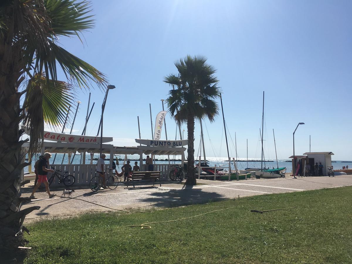 Hotel Baia Marina Cupra Marittima Ngoại thất bức ảnh